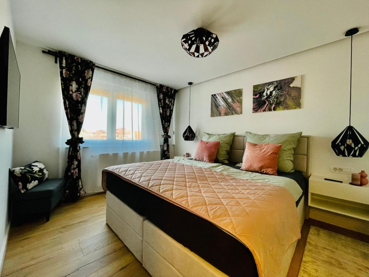Apartman Ana 达鲁瓦尔 外观 照片