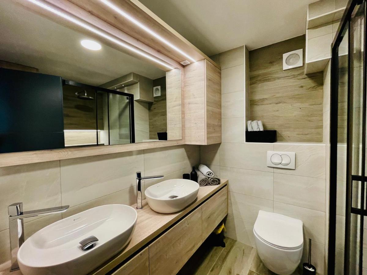Apartman Ana 达鲁瓦尔 外观 照片