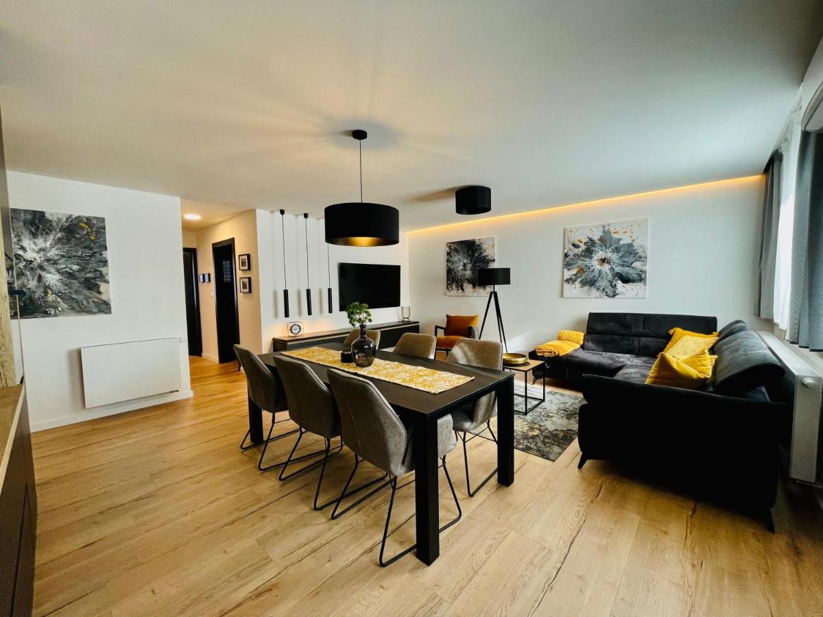 Apartman Ana 达鲁瓦尔 外观 照片