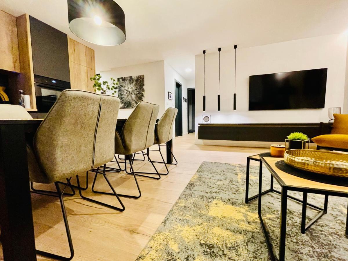 Apartman Ana 达鲁瓦尔 外观 照片